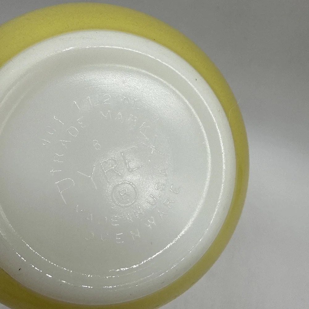 Vintage Pyrex 401 Yellow 1.5 Pint Nested Mixing Bowl